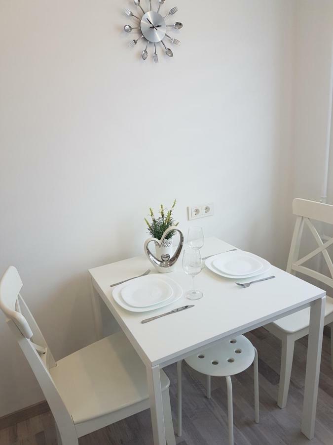J&E Neries Apartment Kaunas Bagian luar foto